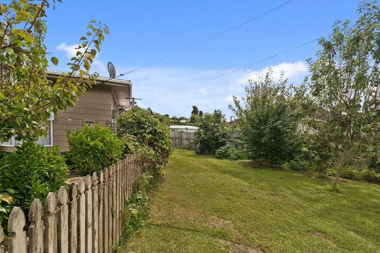 Photo of property in 28 Haumoana Street, Koutu, Rotorua, 3010
