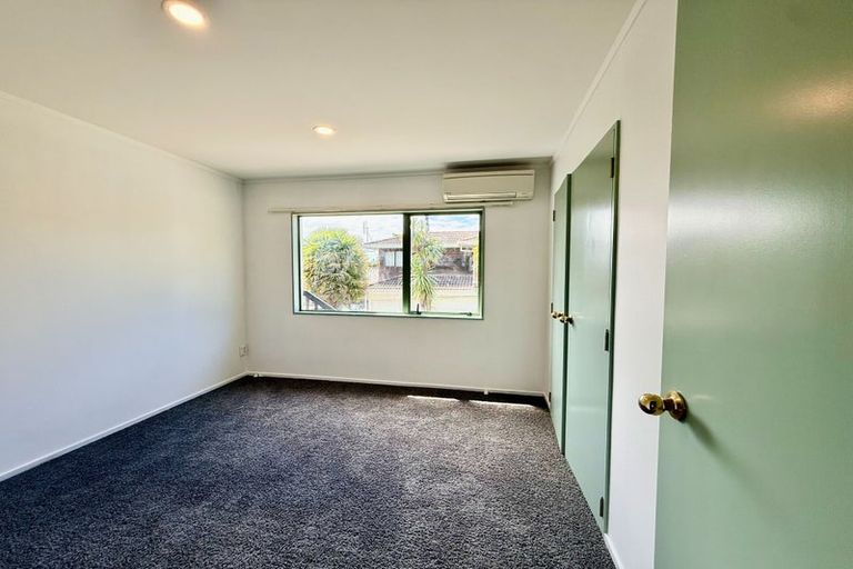 Photo of property in 81a Golf Road, New Lynn, Auckland, 0600