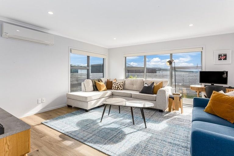 Photo of property in 174 Navigation Drive, Whitby, Porirua, 5024