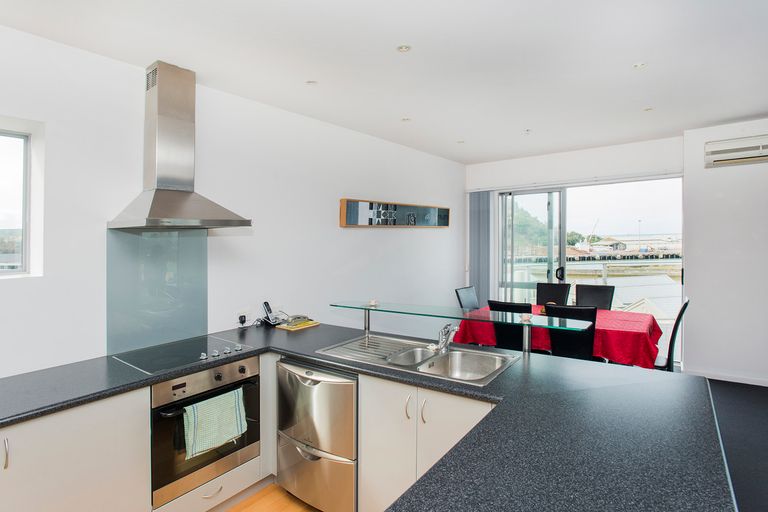 Photo of property in Bay View, 15/90 Customhouse Street, Gisborne, 4010