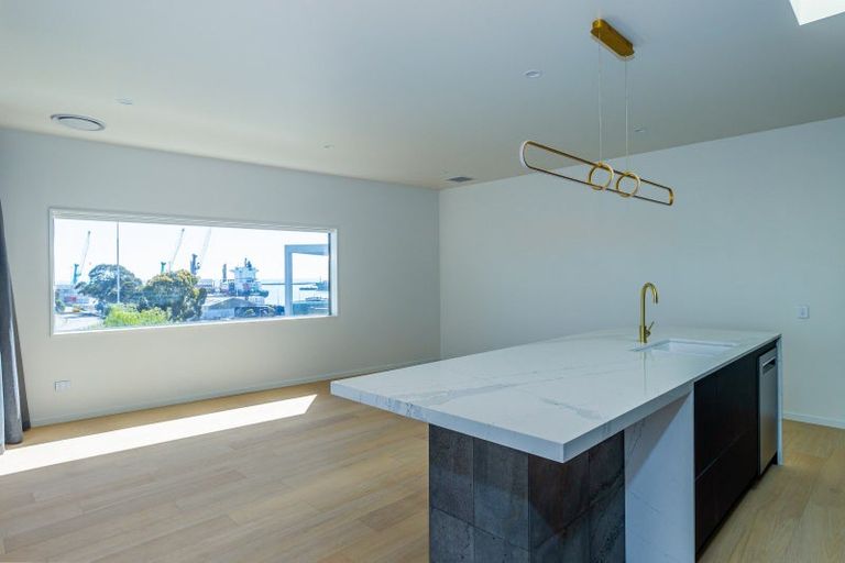 Photo of property in 31 The Terrace, Timaru, 7910