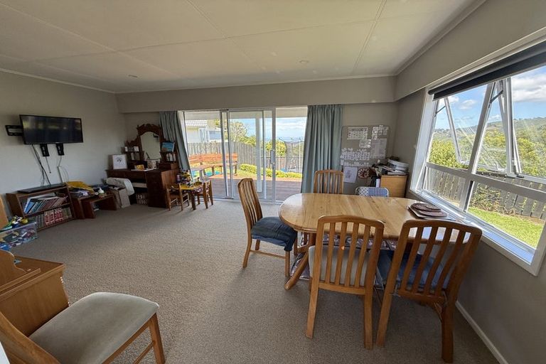 Photo of property in 43 Mossburn Grove, Kelson, Lower Hutt, 5010