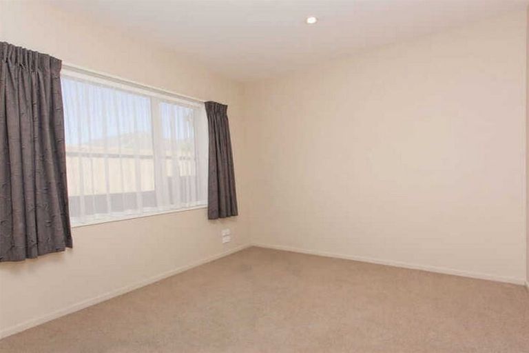 Photo of property in 16 Saint Florian Place, Woolston, Christchurch, 8062