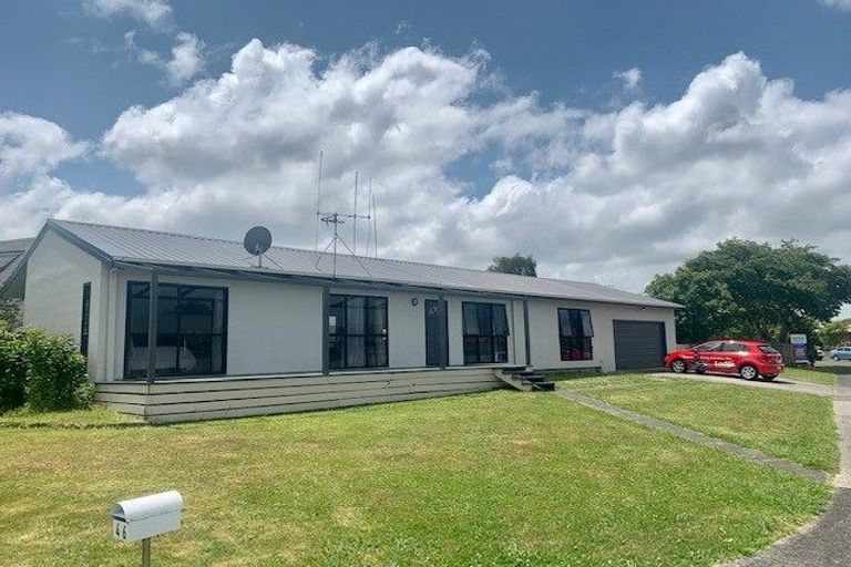 Photo of property in 1 Admiral Crescent, Flagstaff, Hamilton, 3210