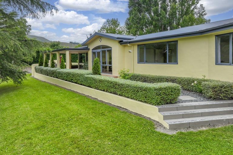 Photo of property in 1544 Kahuranaki Road, Kahuranaki, Havelock North, 4295