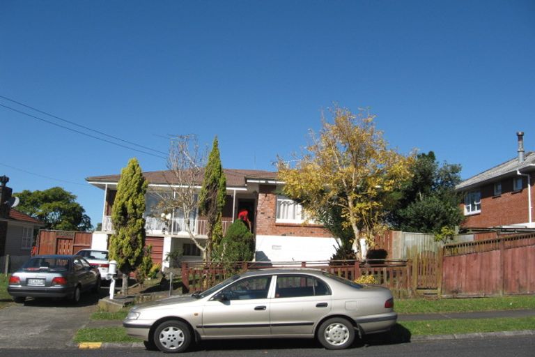 Photo of property in 23 Portadown Avenue, Pakuranga Heights, Auckland, 2010
