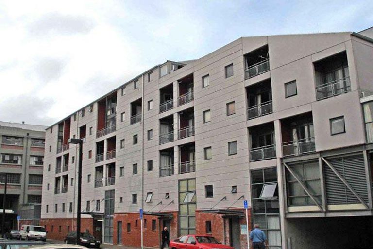 Photo of property in Hannahs Corner, 13/8 Leeds Street, Te Aro, Wellington, 6011