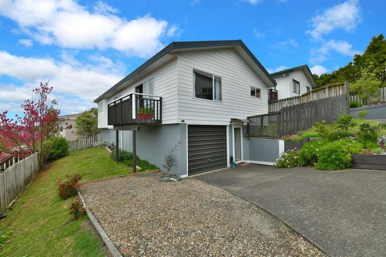 Photo of property in 14a Jean Place, Stanmore Bay, Whangaparaoa, 0932
