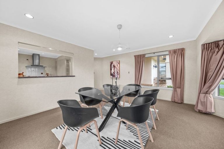 Photo of property in 32 Cody Crescent, Lansdowne, Masterton, 5810