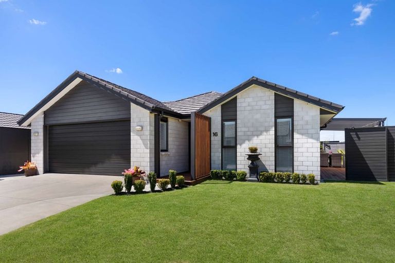 Photo of property in 16 Wahaika Way, Papamoa Beach, Papamoa, 3118