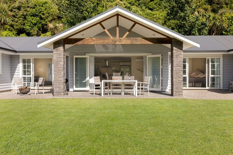 Photo of property in 40 Stonebridge Way, Pyes Pa, Tauranga, 3112