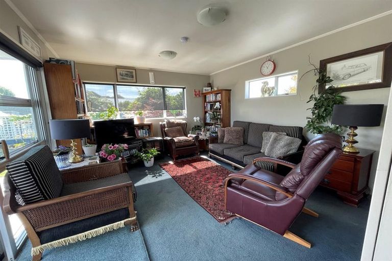 Photo of property in 12 Parsonage Road, Waimate, 7924