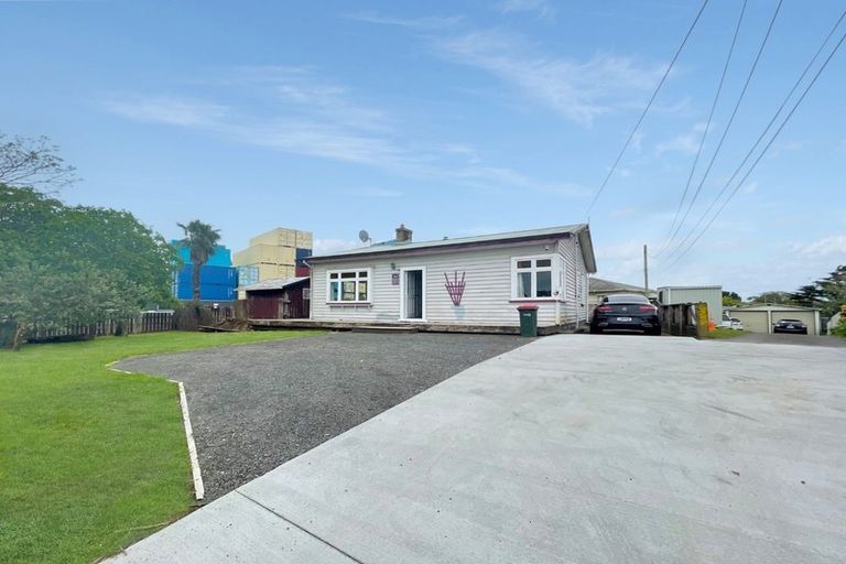 Photo of property in 283 Puhinui Road, Papatoetoe, Auckland, 2025