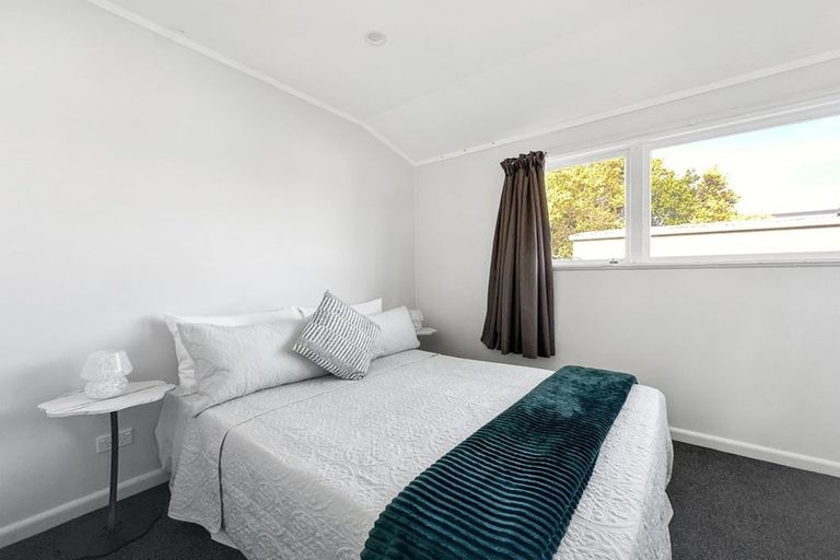 Photo of property in 32 Jollie Street, Linwood, Christchurch, 8062