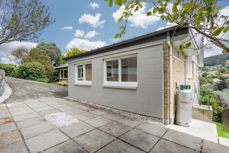 Photo of property in 5 Upland Street, Helensburgh, Dunedin, 9010
