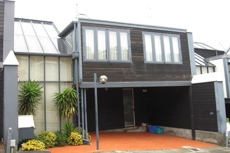 Photo of property in 23 Clermont Terrace, Kelburn, Wellington, 6012