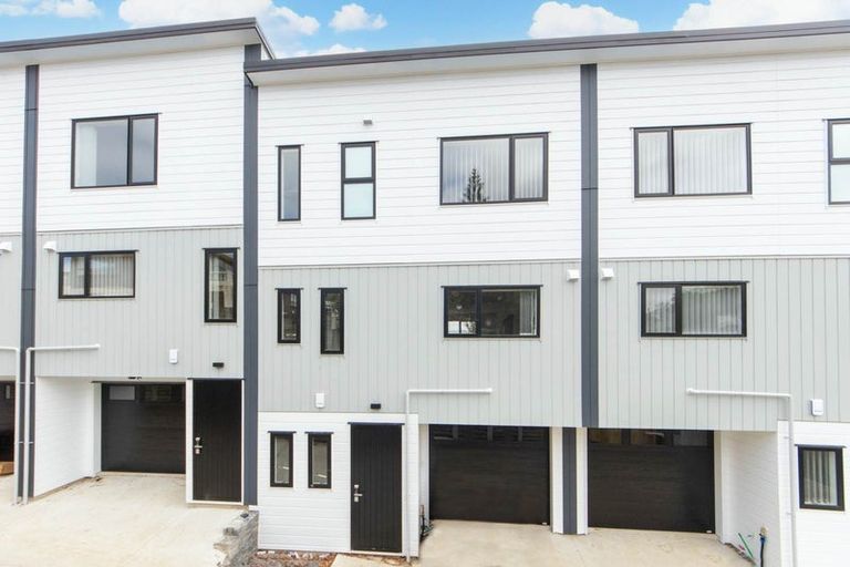 Photo of property in 6/41 Marriott Road, Pakuranga, Auckland, 2010