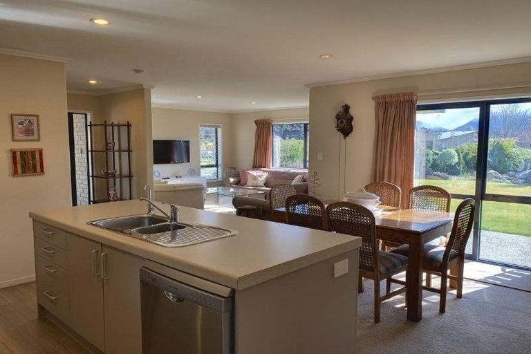 Photo of property in 11 Sherwin Avenue, Albert Town, Wanaka, 9305