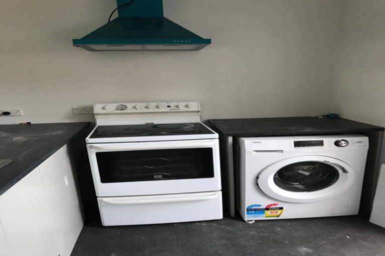 Photo of property in 17 Naughton Terrace, Kilbirnie, Wellington, 6022