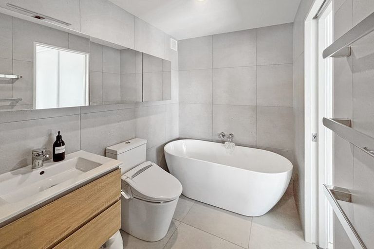 Photo of property in 1f Herbert Street, Hauraki, Auckland, 0622