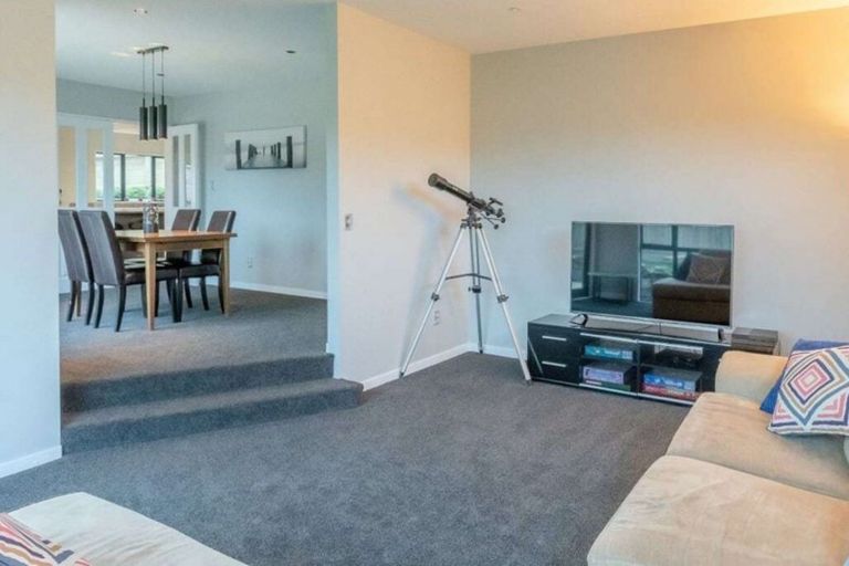 Photo of property in 56b Joseph Banks Drive, Whitby, Porirua, 5024