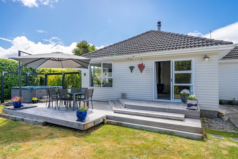 Photo of property in 115a Thackeray Street, Trentham, Upper Hutt, 5018