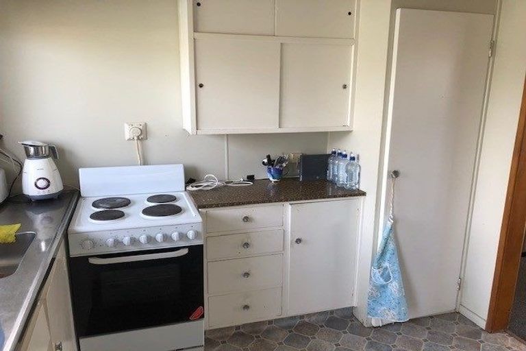 Photo of property in 1/50 Middle Road, Havelock North, 4130