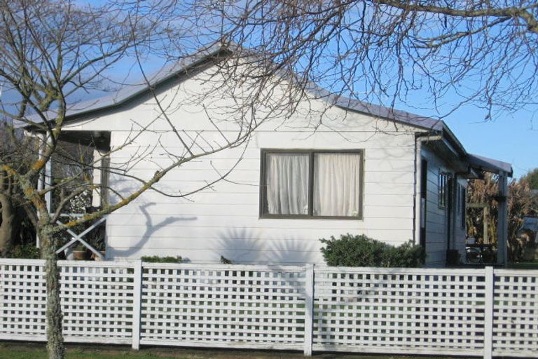 Photo of property in 88 Oakfield Crescent, Pukete, Hamilton, 3200