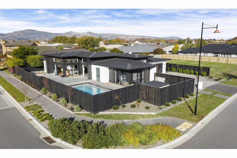 Photo of property in 1 Sorrel Gate, Halswell, Christchurch, 8025