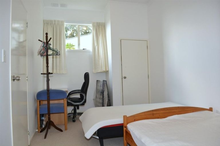 Photo of property in 1/11 Spears Place, Botany Downs, Auckland, 2010