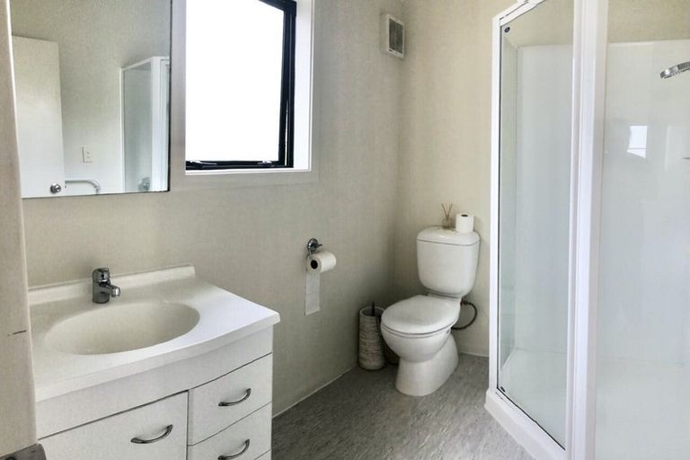 Photo of property in 24 Morere Street, Titahi Bay, Porirua, 5022