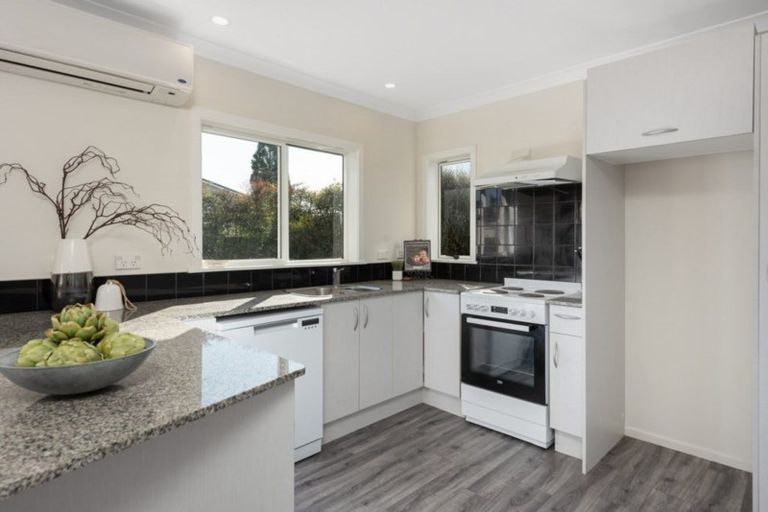 Photo of property in 8 Roderick Street, Otumoetai, Tauranga, 3110