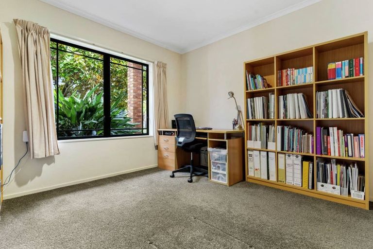 Photo of property in 36a Westerham Drive, Dannemora, Auckland, 2016