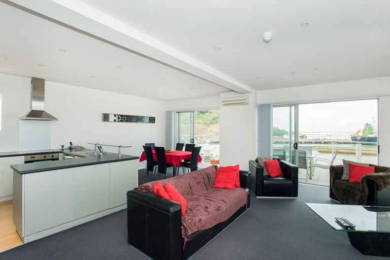 Photo of property in Bay View, 15/90 Customhouse Street, Gisborne, 4010