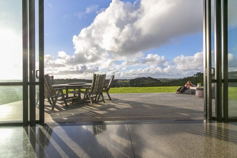 Photo of property in 75 Taiapa Valley Road, Muriwai, Waimauku, 0881