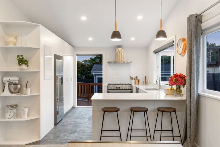 Photo of property in 38 Leslie Avenue, Sandringham, Auckland, 1025
