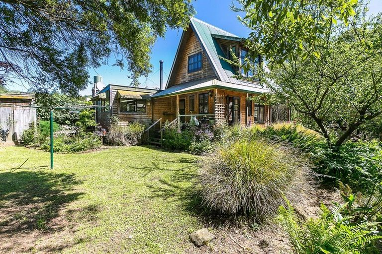 Photo of property in 3 Erne Street, Waitati, 9085