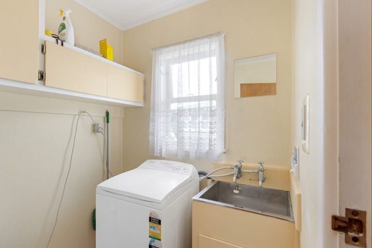 Photo of property in 31 Downing Avenue, Pirimai, Napier, 4112