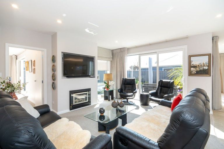 Photo of property in 5a Guthrie Road, Havelock North, 4130