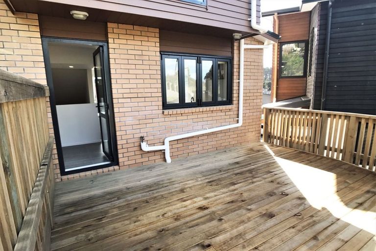 Photo of property in 1 Kanona Way, Albany Heights, Auckland, 0632