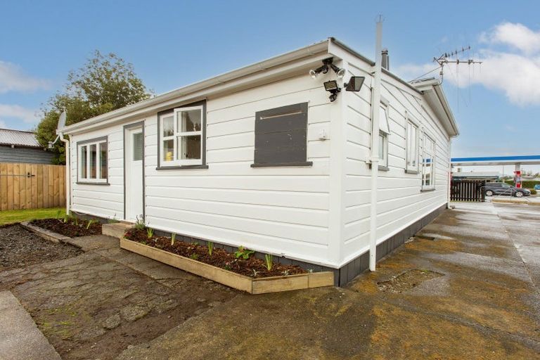 Photo of property in 207 High Street, Dannevirke, 4930