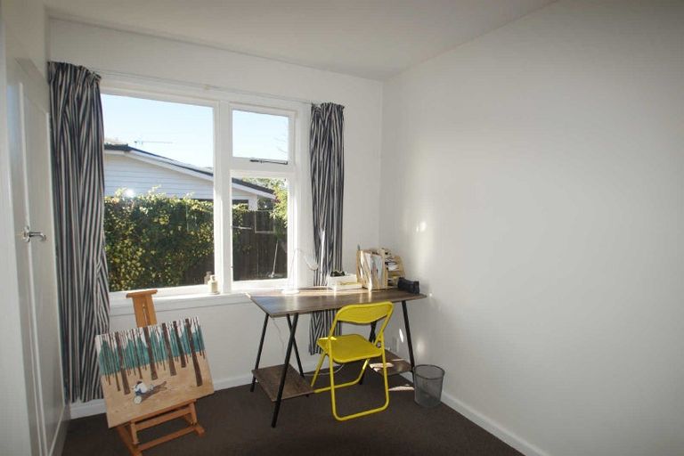 Photo of property in 9 Verran Place, Fendalton, Christchurch, 8052