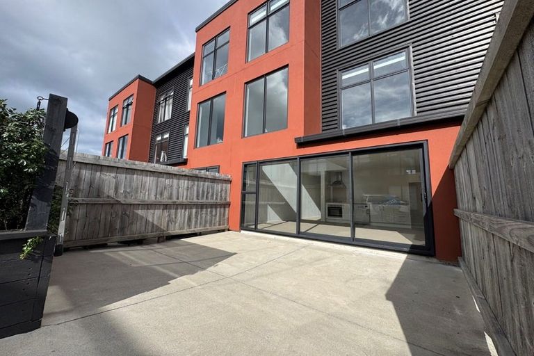 Photo of property in 15/17 Owens Place, Mount Maunganui, 3116