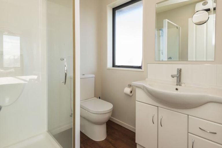 Photo of property in 1/82 Packe Street, Edgeware, Christchurch, 8013