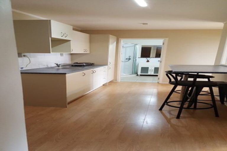 Photo of property in 45 Agincourt Street, Glenfield, Auckland, 0629