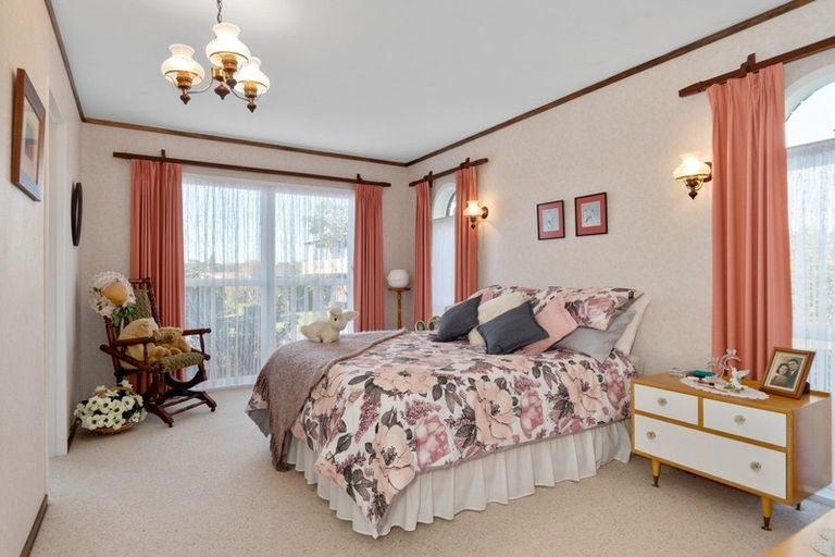 Photo of property in 65 Links View Drive, Omokoroa, 3114