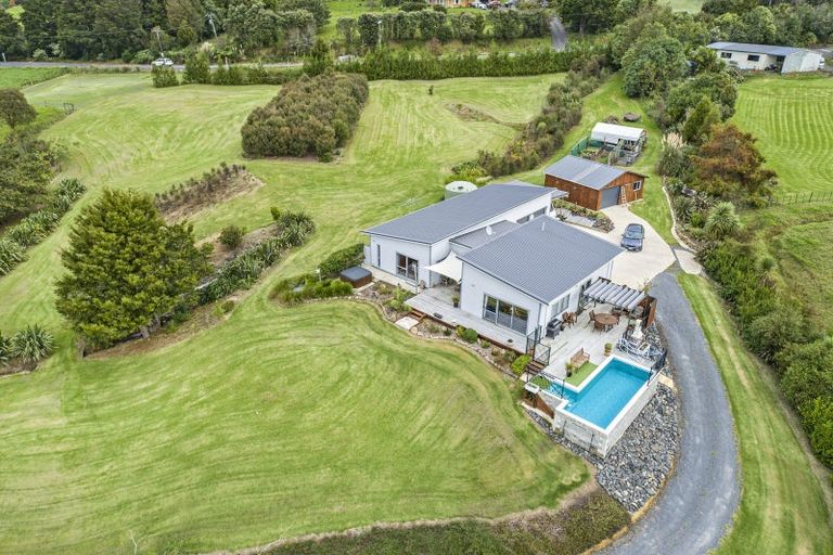 Photo of property in 21 Finlayson Road, Matarau, Whangarei, 0176