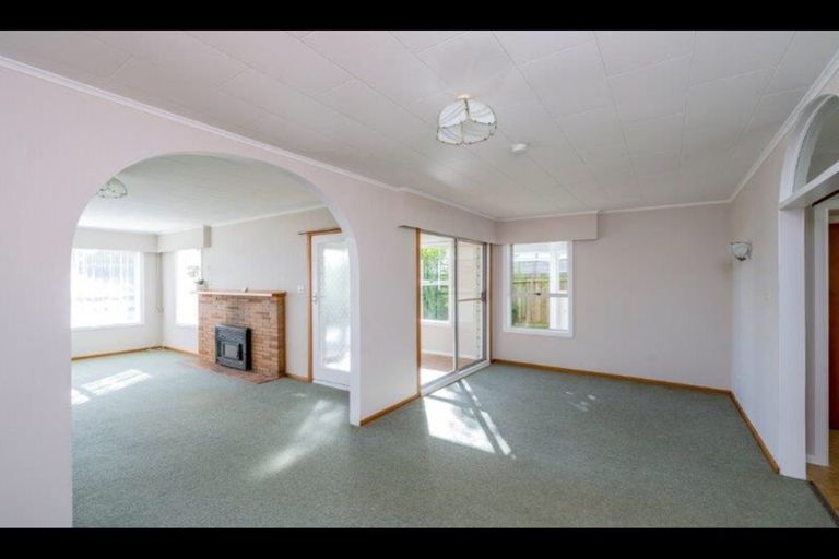 Photo of property in 45 Huia Street, Waikanae, 5036