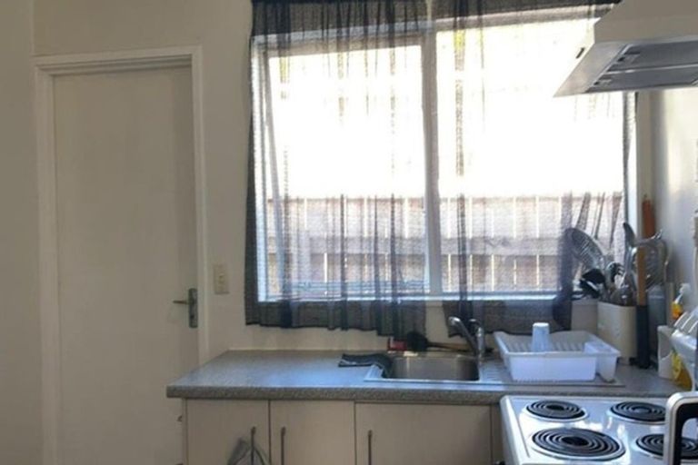 Photo of property in 8a Utauta Street, Waikanae, 5036