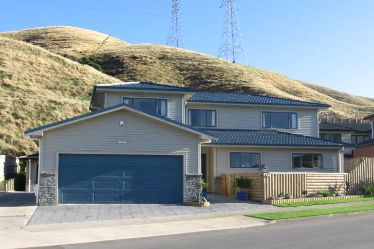 Photo of property in 67 Amesbury Drive, Churton Park, Wellington, 6037